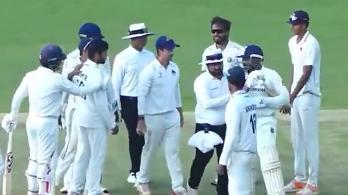 Prithvi shaw attempt to assault former teammate ...