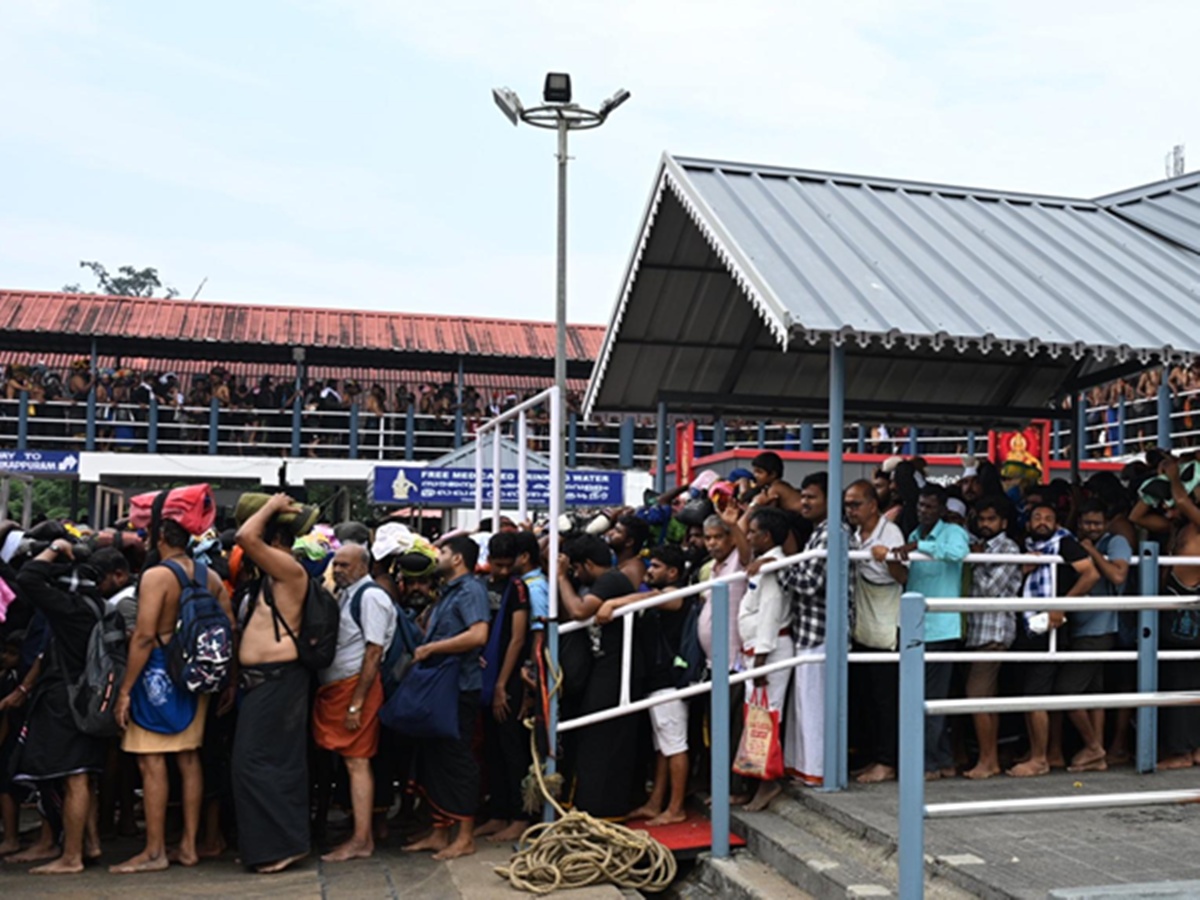Sabarimala Rush Live, Sabarimala News, Sabarimala Kerala