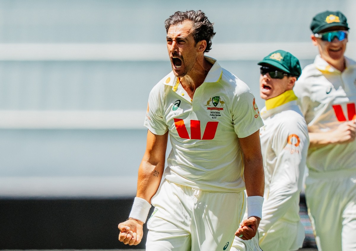 Mitchell starc in Ashes