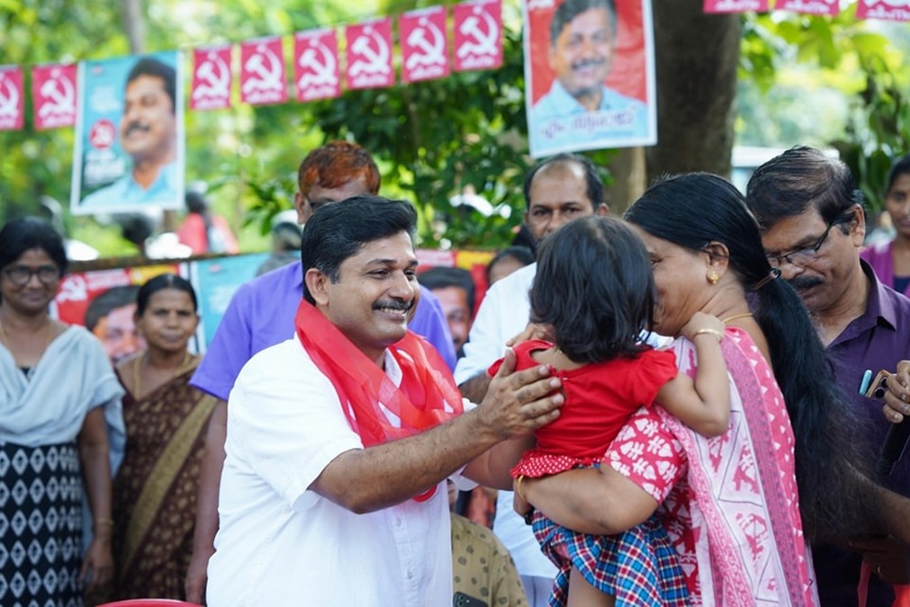 Kerala local body elections, LDF, UDF win, M Swaraj,കേരള തദ്ദേശ തിരെഞ്ഞെടുപ്പ്,എൽഡിഎഫ്, യുഡിഎഫ്, എം സ്വരാജ്