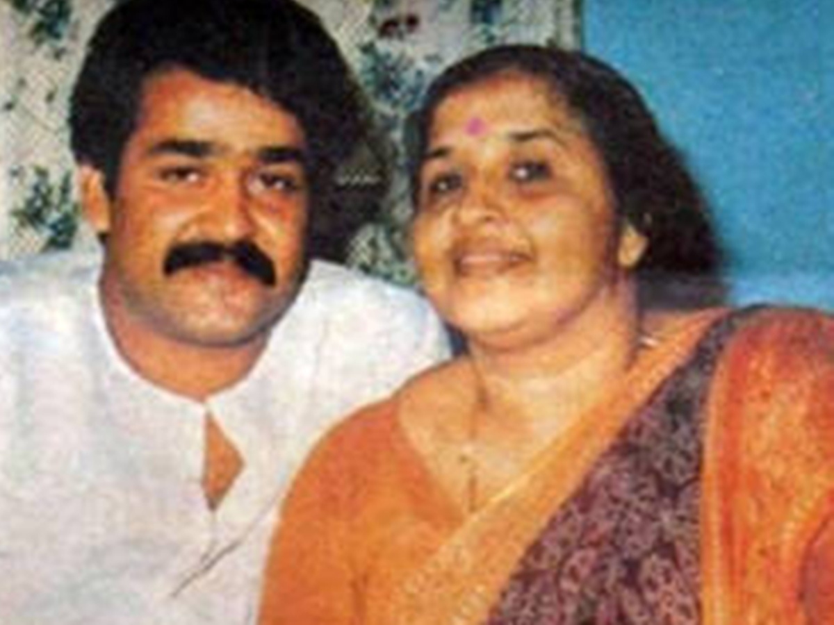 Mohanlal, Amma, Mohanlals mother Santhakumari, Mohanlal Personal Life, Mohanlal and Amma, മോഹന്‍ലാല്‍, മോഹന്‍ലാലിന്റെ അമ്മ ശാന്തകുമാരി, മോഹന്‍ലാലിന്റെ അമ്മ അന്തരിച്ചു
