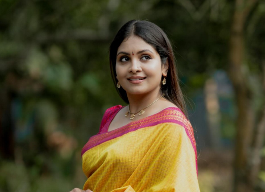 Gayatri arun, Parasparam serial,Cinema News, interview