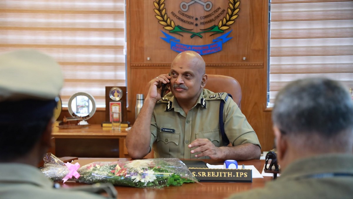 ചട്ടവിരുദ്ധമായി എസ് ശ്രീജിത്തിനെ ഡിജിപിയാക്കാൻ ...