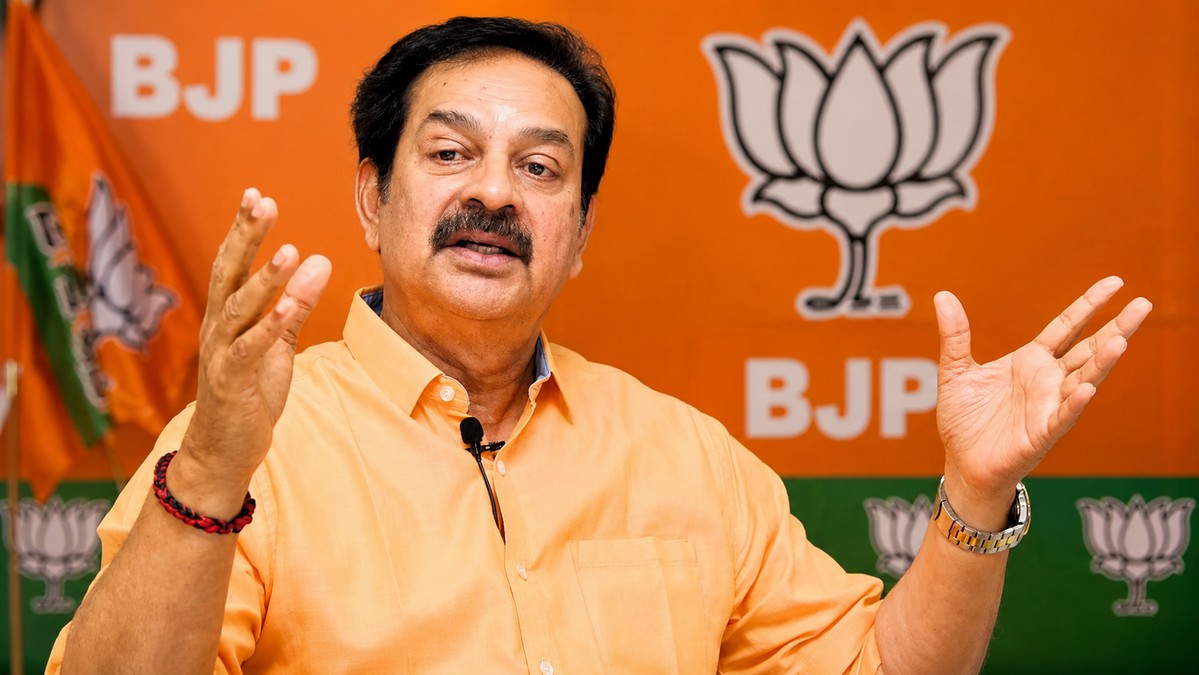 ടിവികെ കേരള ഘടകം അധ്യക്ഷ പദവിയില്‍ ഇതുവരെ അന്തിമ ...
