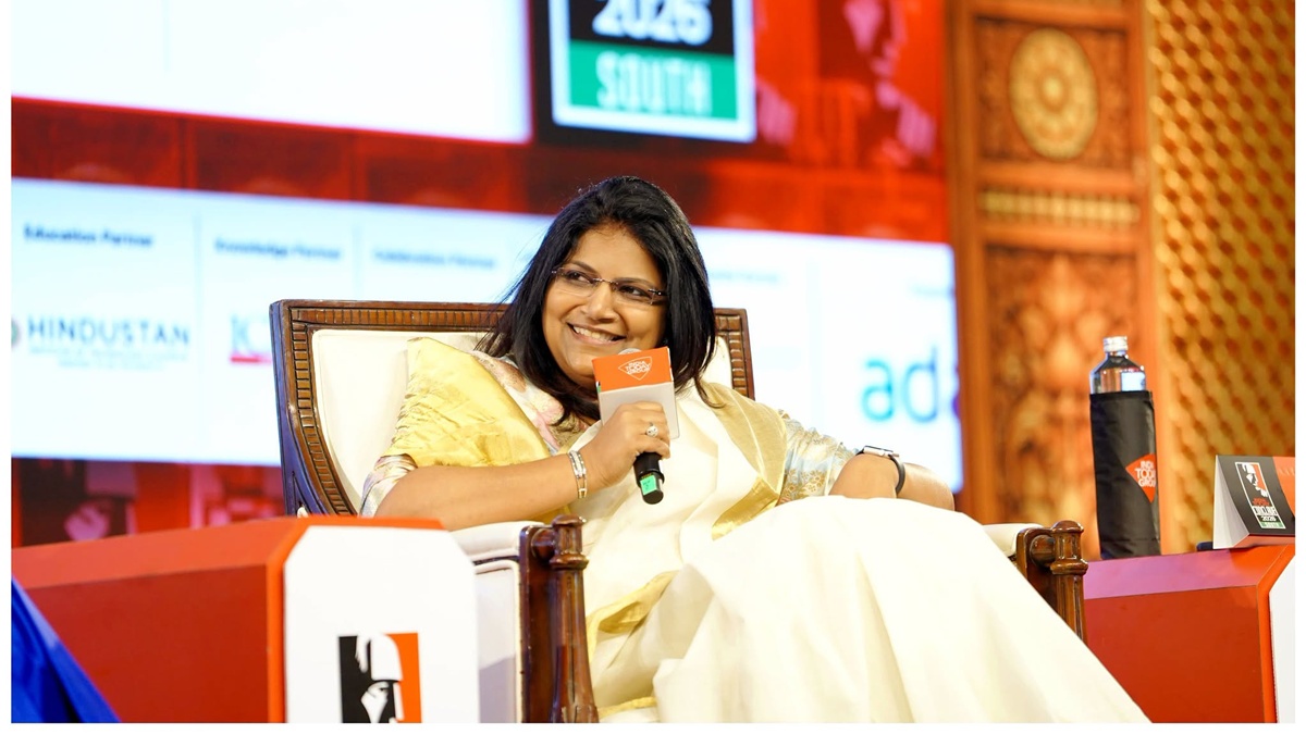 സതീശൻ ഫാൻസിന്റെ തെറിവിളി അതിരുകടക്കുന്നു; ജെബി ...