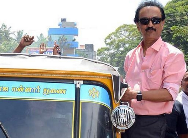 நமக்கு நாமே ஸ்டாலின் நடிக்கிறாரா?: ஆட்சியை ...