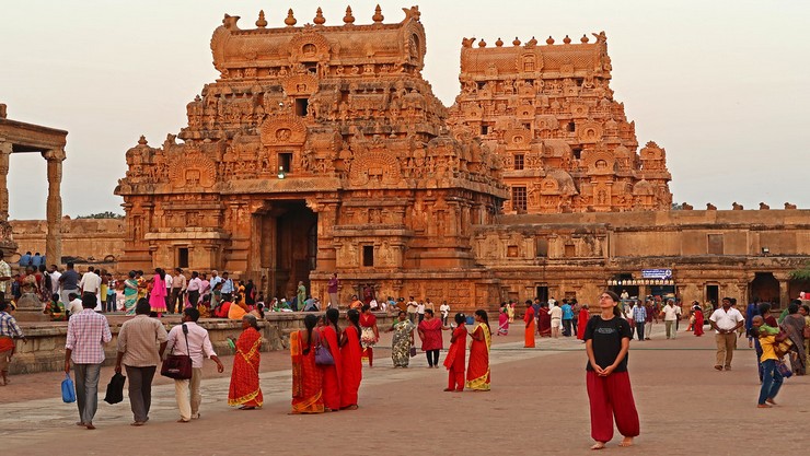 ராஜராஜசோழன் சதயவிழா! – தஞ்சாவூரில் அரசு அலுவலகங்கள், பள்ளி, கல்லூரிகள் விடுமுறை!