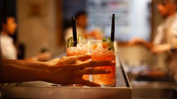 திருப்பூர் அருகே தனியார் மதுபான கூடம்.. பொங்கல் தினத்தில் போராட்டம் செய்த பொதுமக்கள்..!