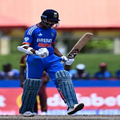 முதல் பந்தில் 13 ரன்கள் அடித்த ஜெய்ஸ்வால்.. கிரிக்கெட் வரலாற்றில் முதல் முறை.. ஜிம்பாப்வே தோல்வி..!