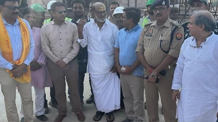 ராமர் கோயிலை பார்வையிட்ட ரஜினிகாந்த் - வைரலாகும் போட்டோ