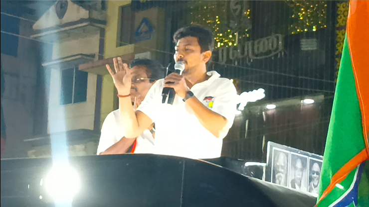 சனாதன தர்மம் குறித்து சர்ச்சை பேச்சு.. அமைச்சர் உதயநிதி ஸ்டாலினுக்கு நீதிமன்றம் அதிரடி உத்தரவு..!