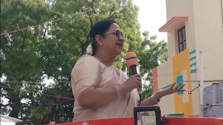 விருதுநகர் மாவட்டத்தில் விளையும் பொருட்களுக்கு புவிசார் குறியீடு: ராதிகா சரத்குமார் பேச்சு!