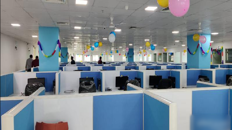 ஐடி நிறுவனங்களில் 14 மணி நேர வேலை கட்டாயம்? அலறும் ஊழியர்கள்..!