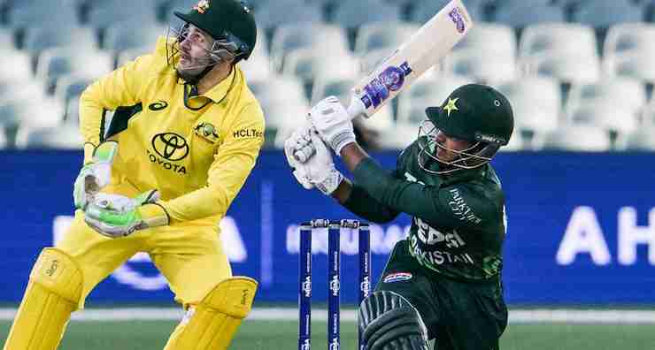 AUS vs PAK ODI: சொந்த மண்ணிலேயே வீழ்ச்சி அடைந்த ஆஸ்திரேலியா! - 22 ஆண்டுகளுக்கு பிறகு பாகிஸ்தான் சாதனை!