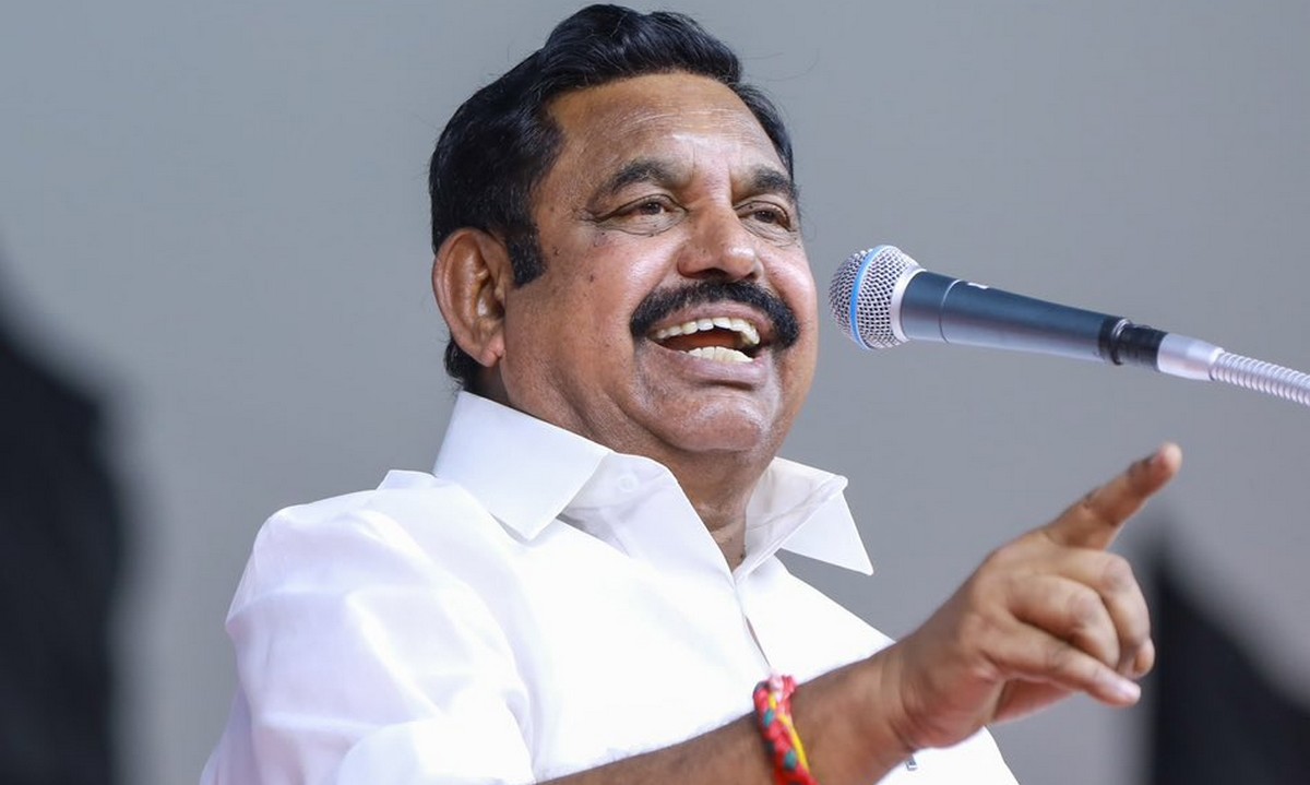 தவெகவுக்கு தாவும் அதிமுக பெரிய தலைகள்!.. ...