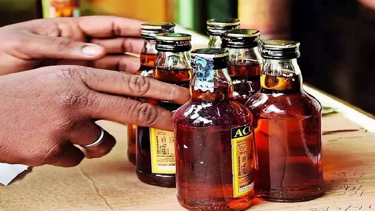 பாட்டிலை உள்ள போட்டா காசு வரும்!. பாட்டிலுக்கு 10 ...