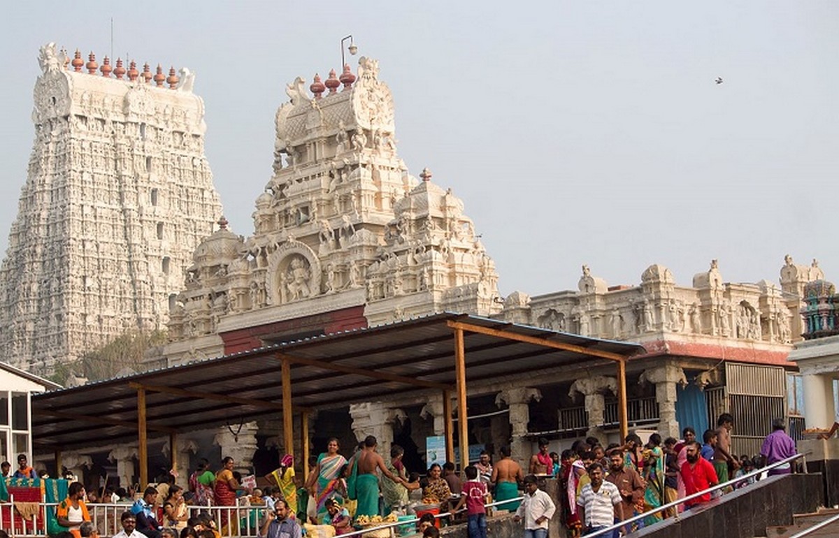திருச்செந்தூர் முருகன் கோவிலில் சேவைக்கட்டணம் உயர்வு!.. கோவில் நிர்வாகம் முடிவு...