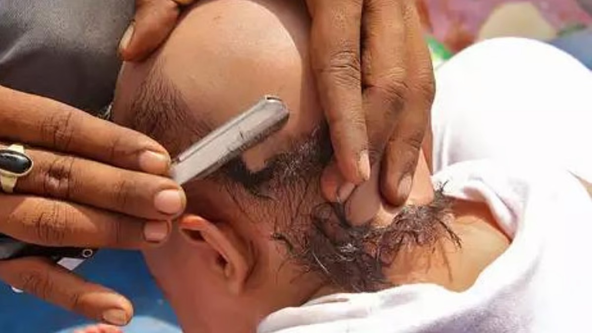 மொட்டை அடித்தால் ரூ.15,000 ஊக்கத் தொகை  —  ...