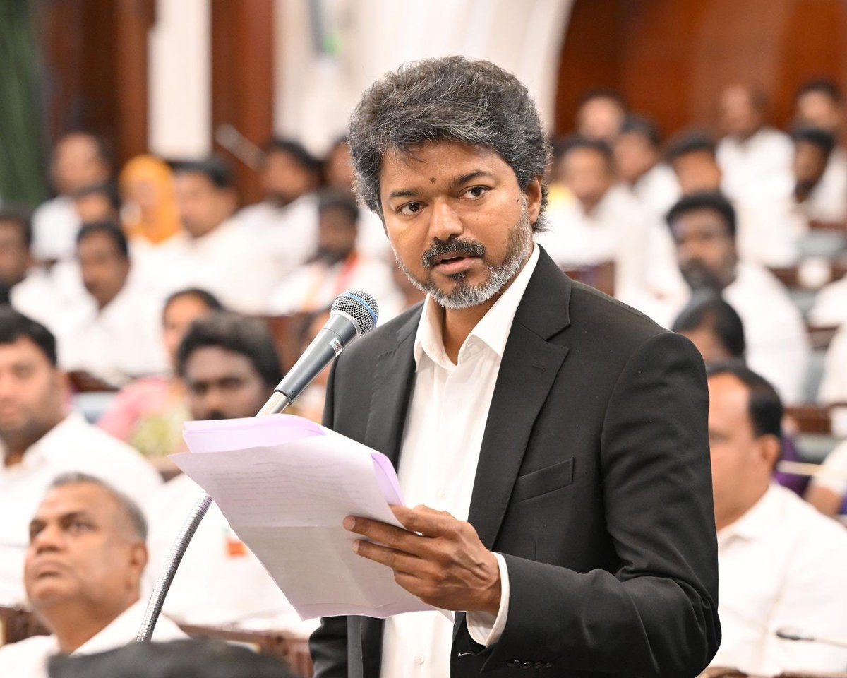 വിവാഹസമ്മാനമായി സാരിയും ഒരു പവന്‍ സ്വര്‍ണവും, ...
