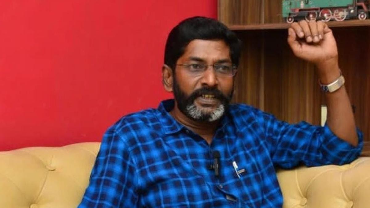 சவுக்கு சங்கரின் மகன் தற்கொலையா?.... நெட்டிசன்கள் ...