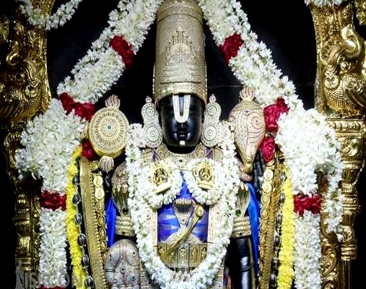 శ్రీవారి ఆలయంలో పోటెత్తిన భక్తులు.. రికార్డు ...