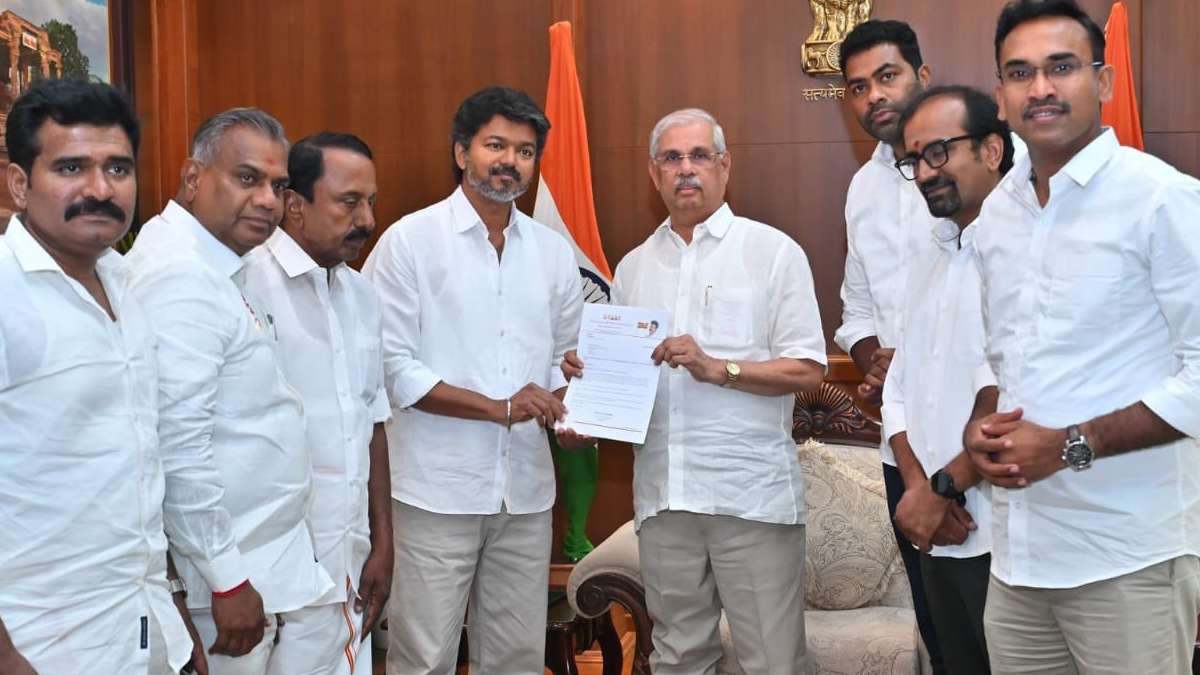 Magic Figure 118, మెజారిటీ లేకుండా విజయ్ సీఎం ...