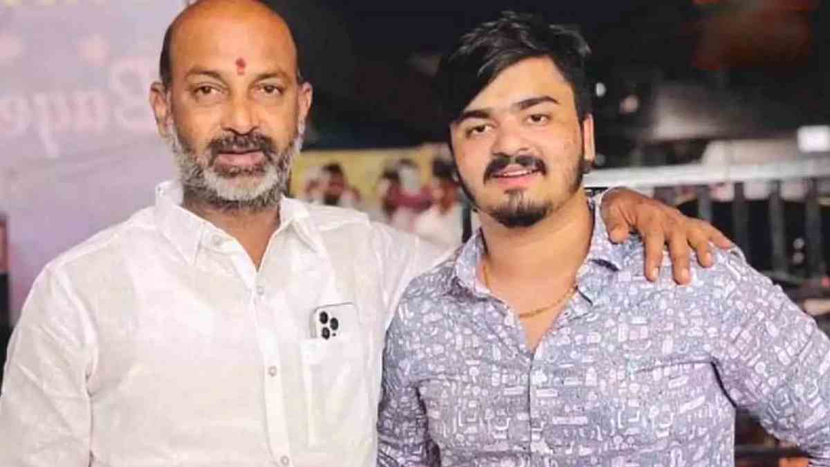 పరారీలో బండి సంజయ్ కుమారుడు.. పోలీసు విచారణకు ...