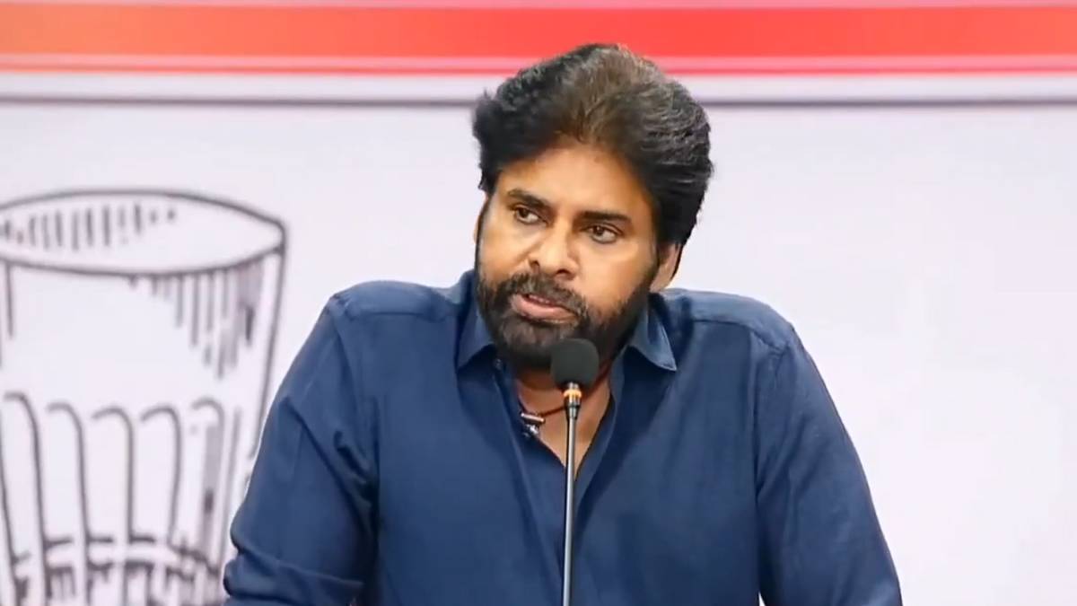 కాక్రోచ్‌ పార్టీని చూస్తే.. చలిచీమల పద్యం ...