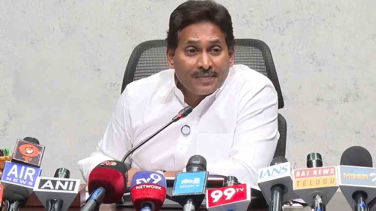స్థానిక సంస్థల ఎన్నికలు.. వైసీపీ అగ్రనేతలకు జగన్ ...