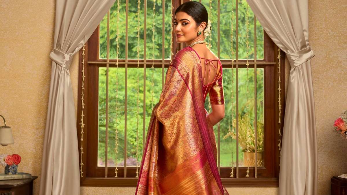 చేనేత చీరలు, సాంప్రదాయ వస్త్ర కలెక్షన్‌పై సేల్‌ను ...