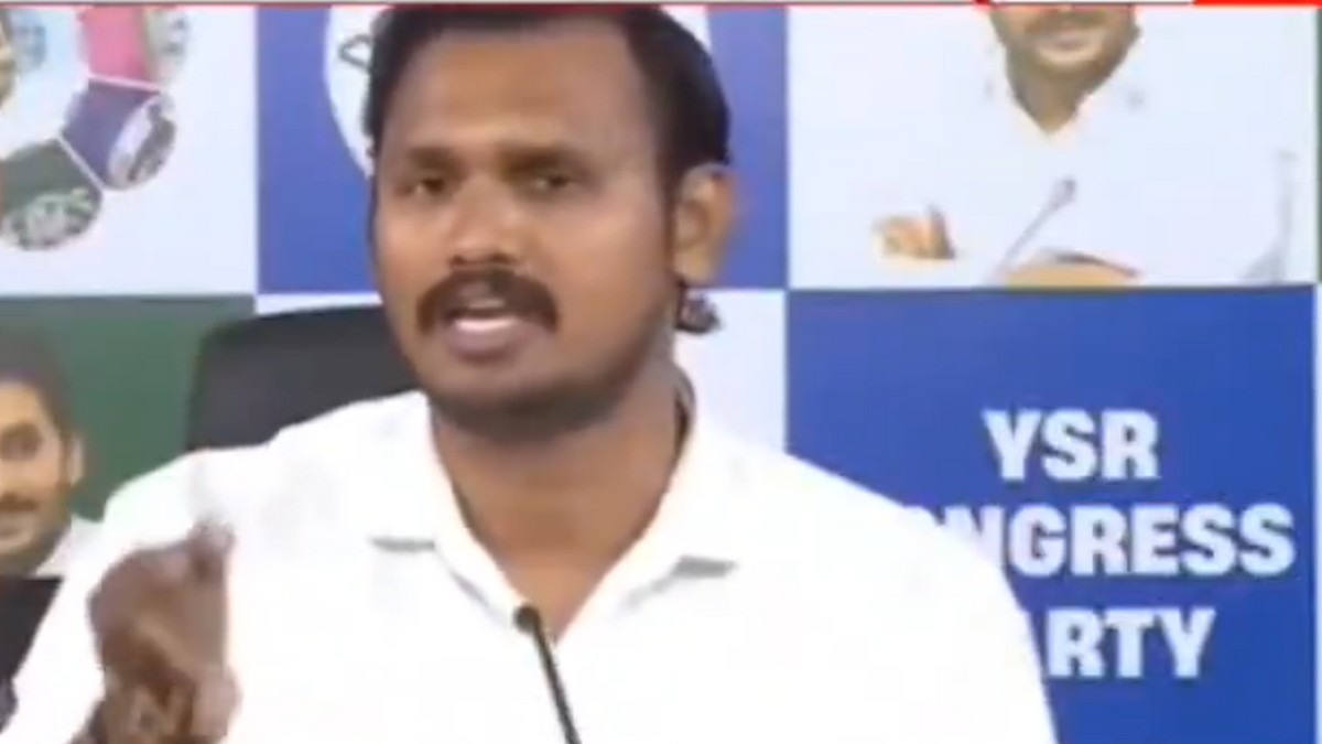 సీఎం రేవంత్ రెడ్డిని జొమాటో బోయ్‌తో పోలిక, బేగం ...