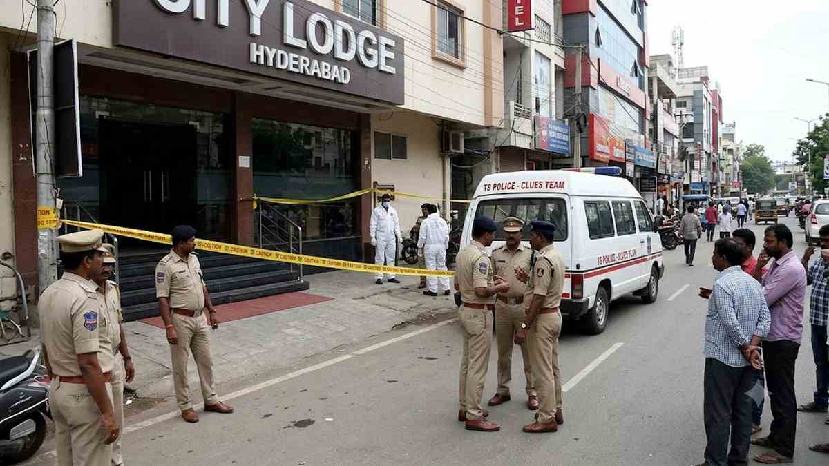 మాదాపూర్ హోటల్ గదిలో మహిళ మృతి.. ముఖం, తలపై ...