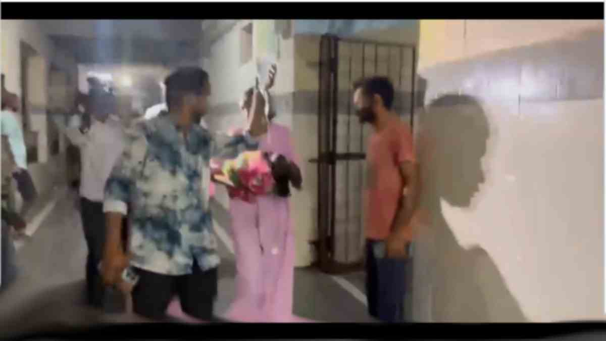 ఆదిలాబాద్‌లోని రిమ్స్ ఆస్పత్రిలో అగ్నిప్రమాదం.. ...