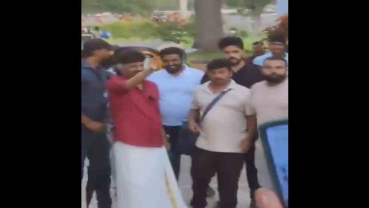 Rajinikanth : ధర్మన్ షూటింగ్‌కు ఆటోలో వచ్చిన ...