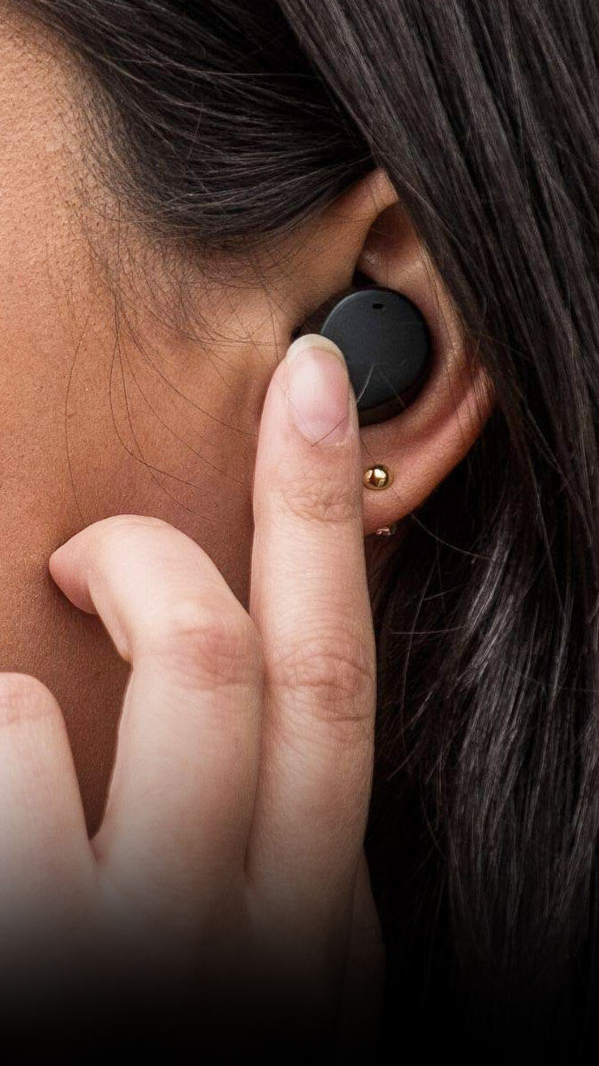 Woman loses hearing after Samsung earbuds explode in ears: How to use it safely