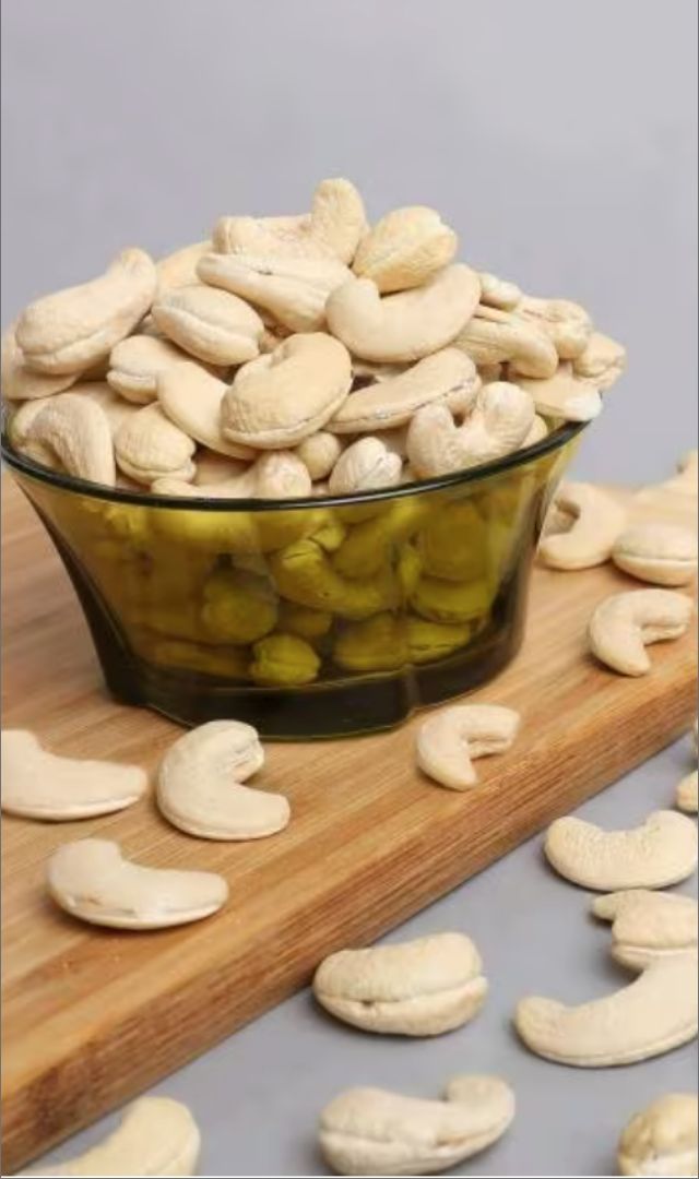 7 Cashew Benefits for Female Health