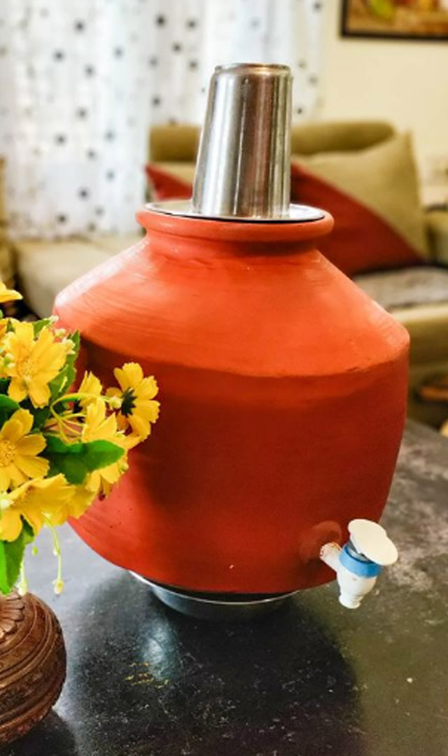 7 Benefits of drinking water from earthen pot