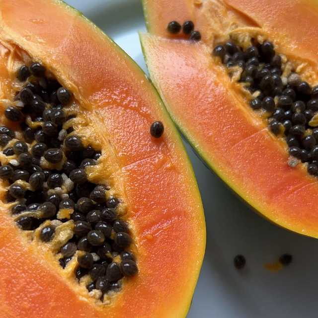 can-eating-too-much-papaya-be-bad