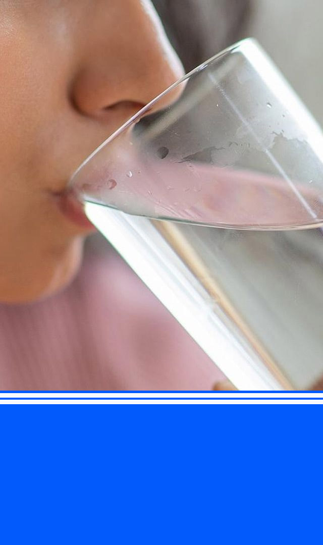 Drinking water standing up- ઊભા-ઊભા પાણી પીતા હોય તો સાવધાન