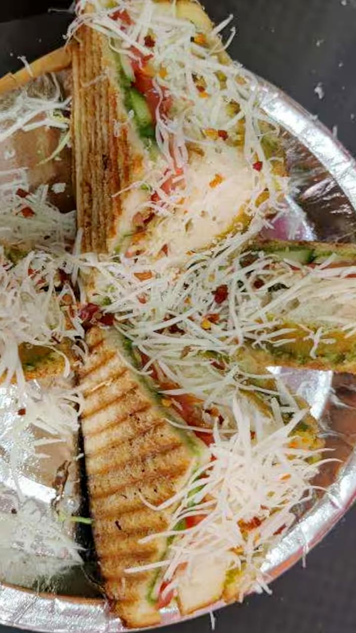 અહીં ઉપલબ્ધ છે વાઇલ્ડ સેન્ડવિચ, રેસીપી જાણીને તમે ચોંકી જશો!  