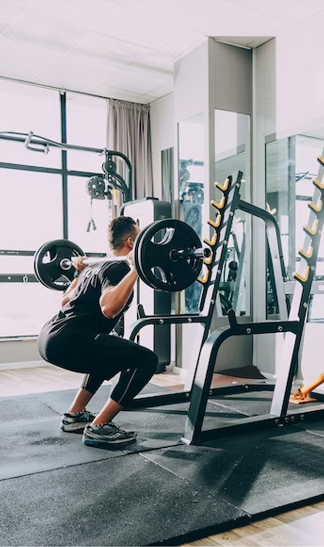 जिम जा रहे हैं तो रखें 8 बड़ी सावधानियां