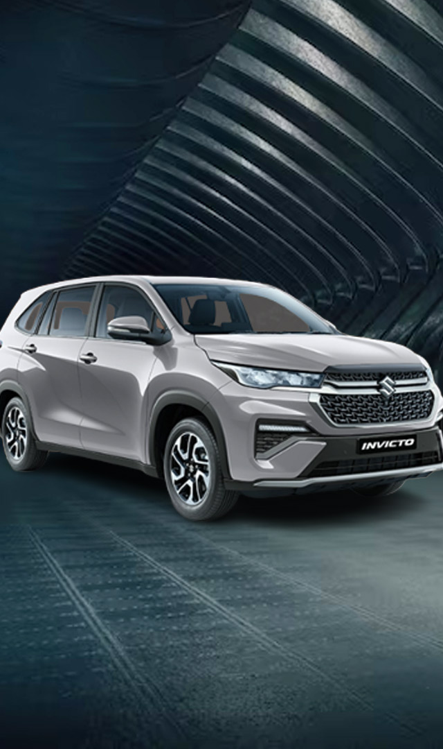 Maruti Suzuki Invicto : मारुति इनविक्टो लॉन्च, 23 KM  का माइलेज, 24.79 लाख रुपए कीमत, जानिए एमपीवी की 10 बड़ी बातें