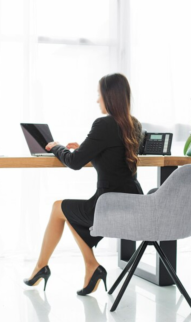 6 घंटे तक बैठना क्या धूम्रपान से भी है ज्यादा जानलेवा?