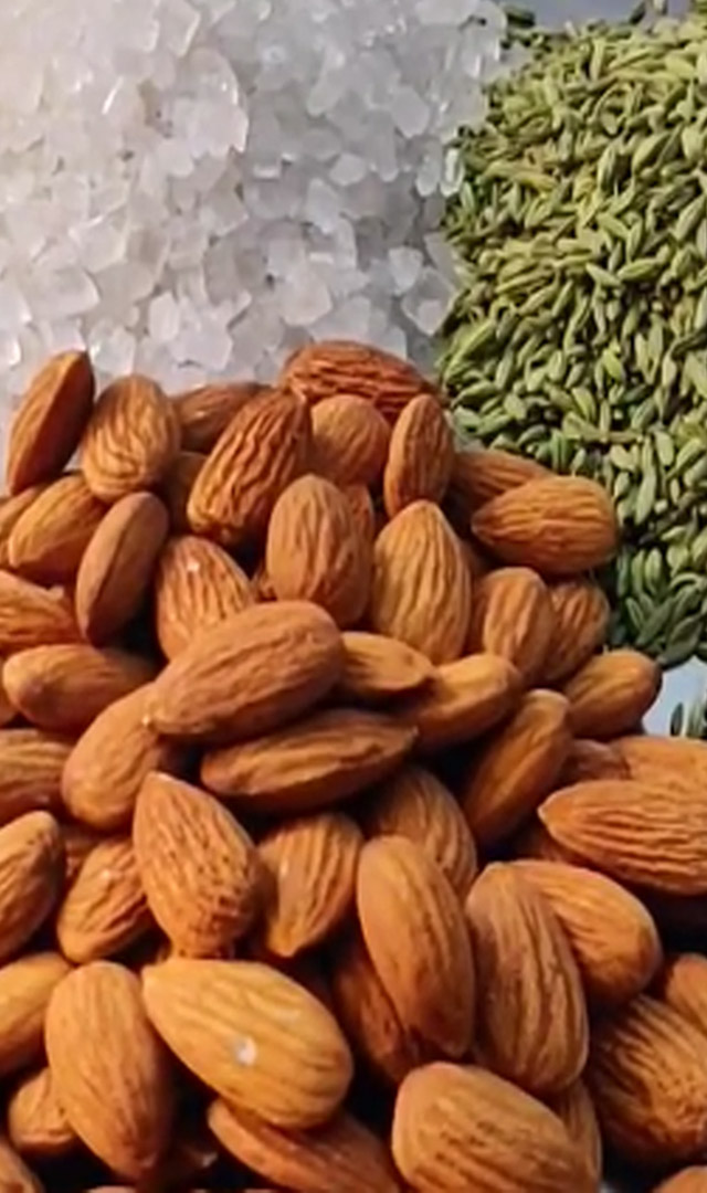 बादाम, सौंफ और मिश्री का मिश्रण खाने से क्या होगा?