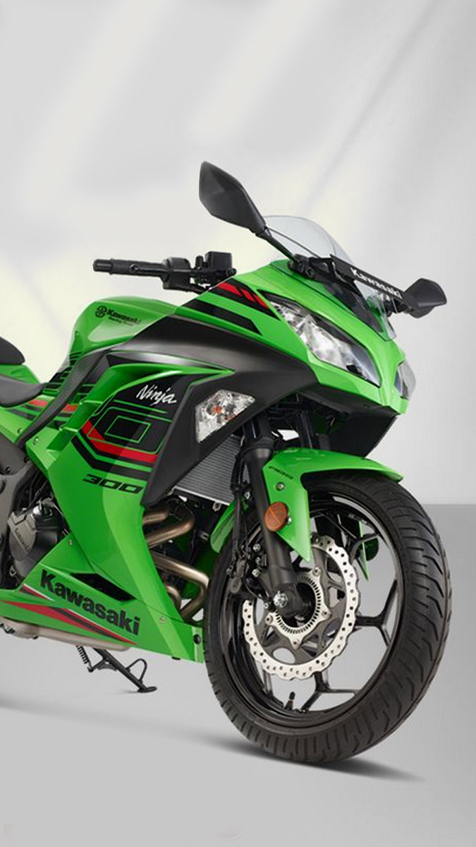 Ninja 300 : नई ताकत के साथ नया मॉडल, कीमत में कितना अंतर