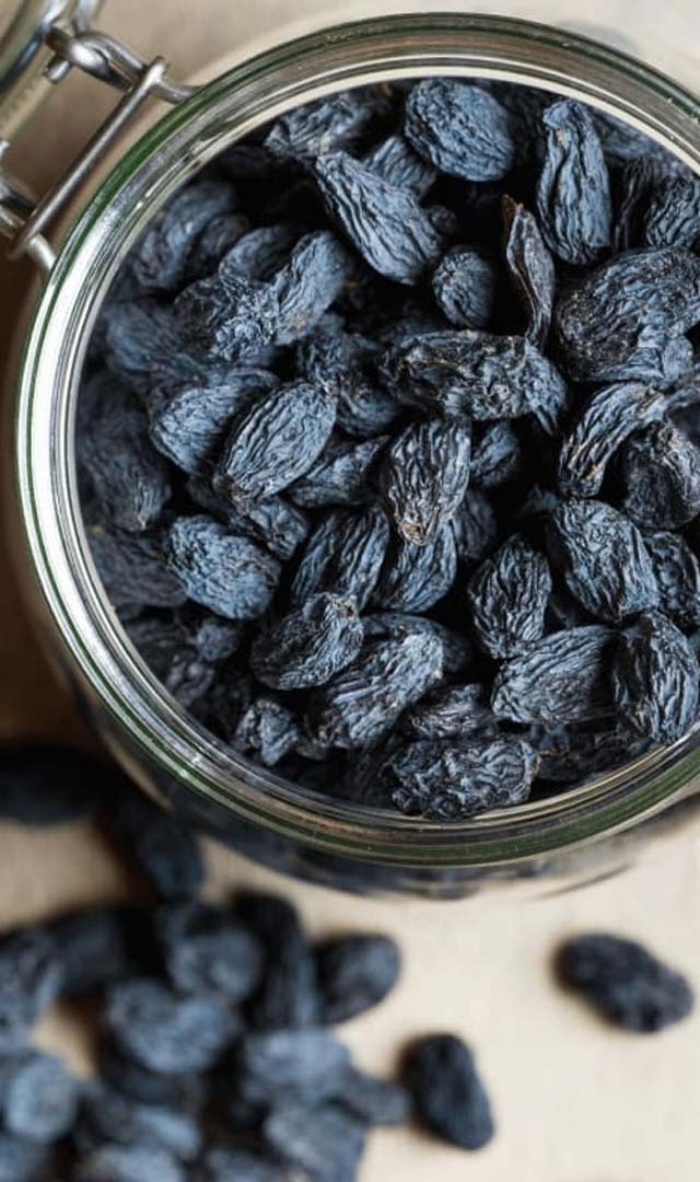 काले किशमिश खाने के फायदे