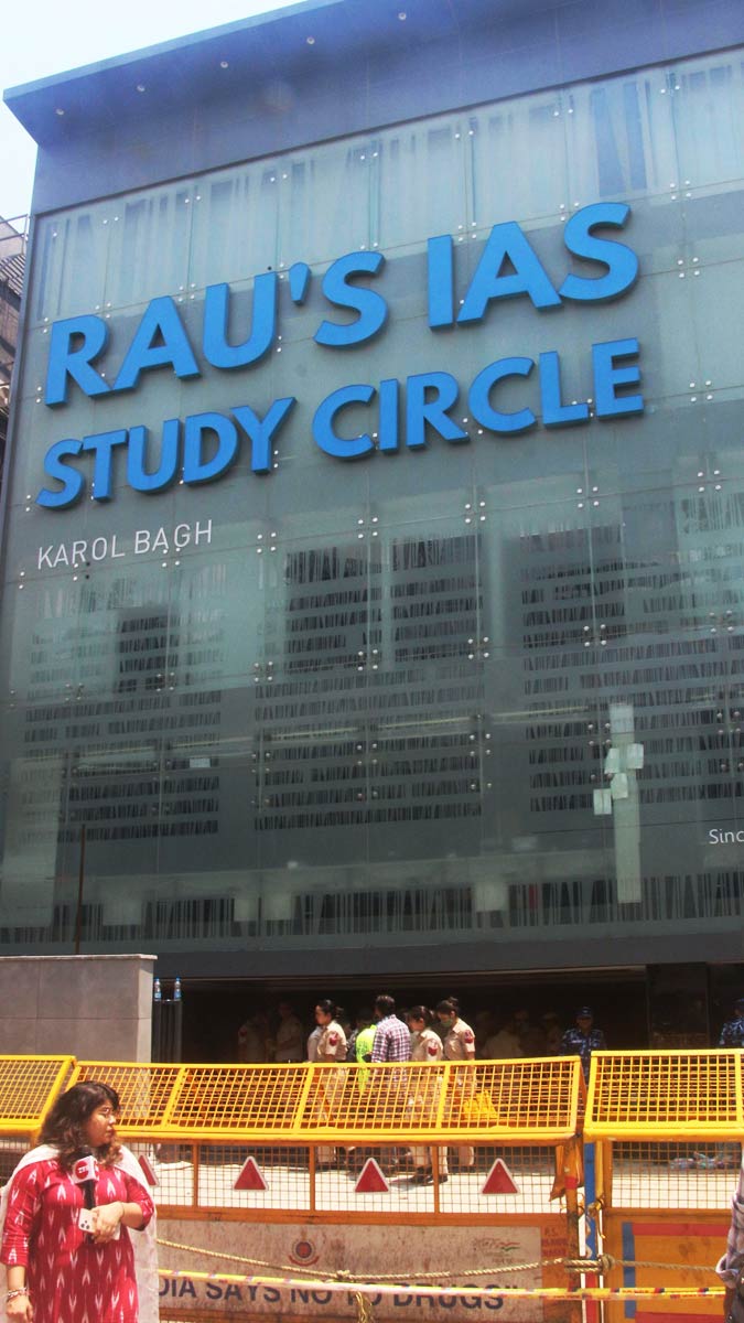 Delhi IAS Coaching : 3 मिनट 12 फुट पानी, 3 छात्रों को कैसे लील गई   लापरवाही