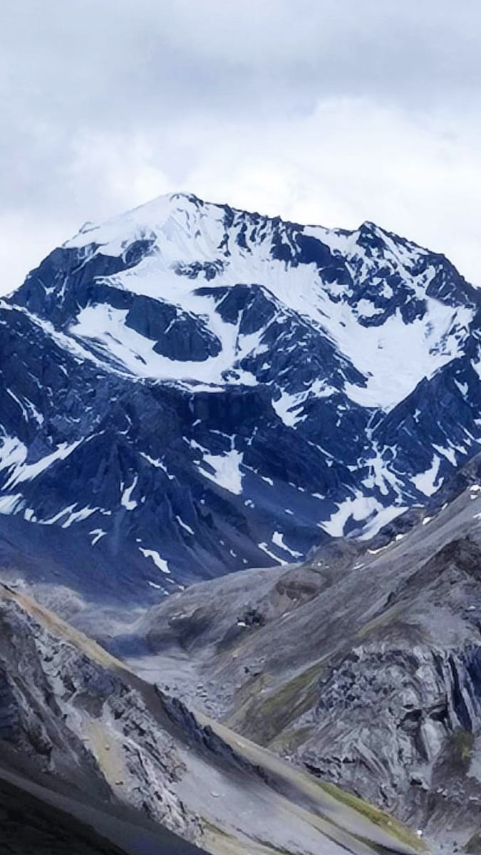 ओम पर्वत पर गायब हुआ ॐ, क्या हैं इसके मायने