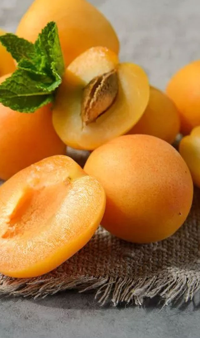 खुबानी के 10 फायदे जानकर हैरान रह जाएंगे