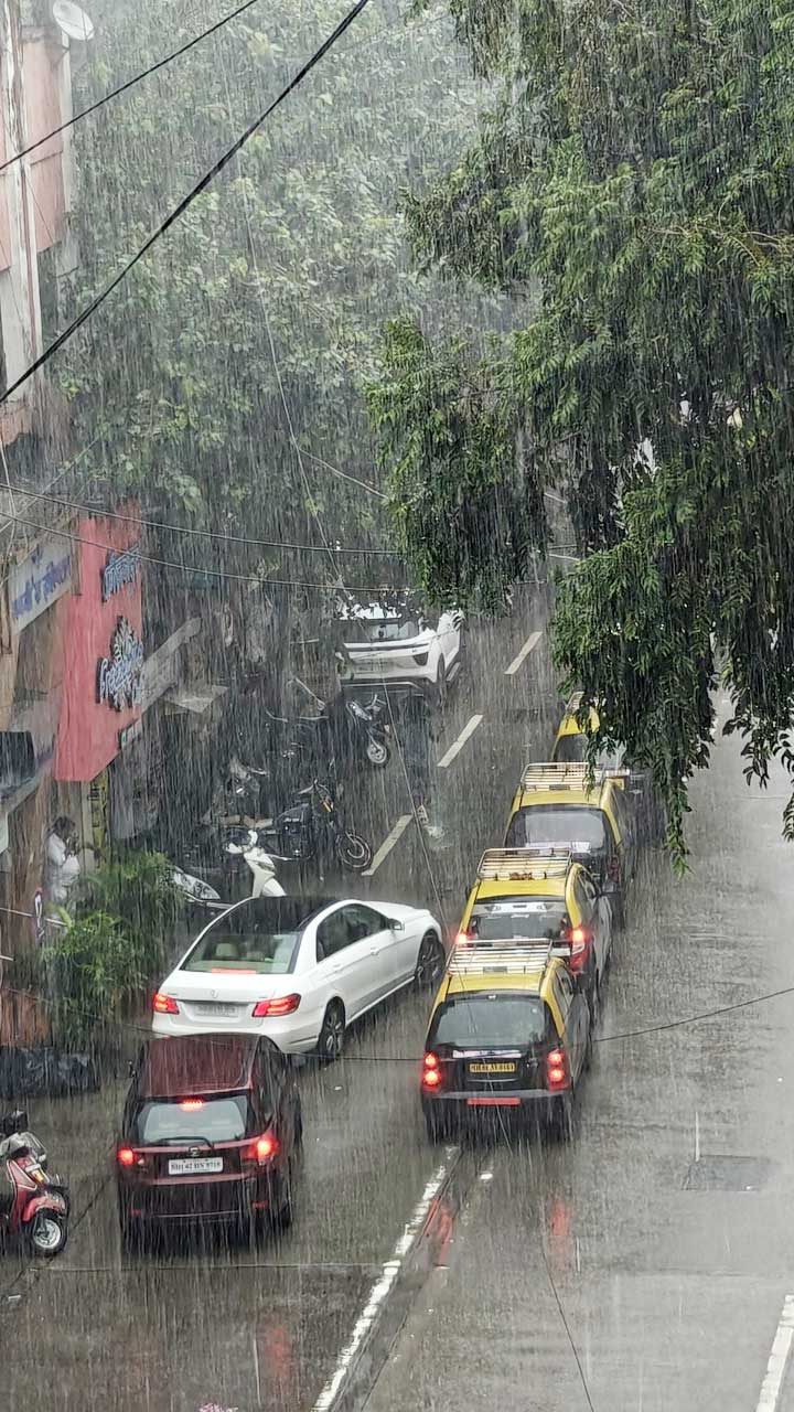 दिल्ली-मुंबई में बारिश से हाहाकार (Photos) 